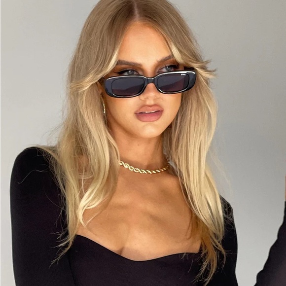 New Princess Polly Tortoiseshell Creeper Sunglasses - new in packaging - Picture 2 of 13